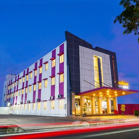 Midtown Xpress Sampit - Kalimantan Tengah Екстериор снимка
