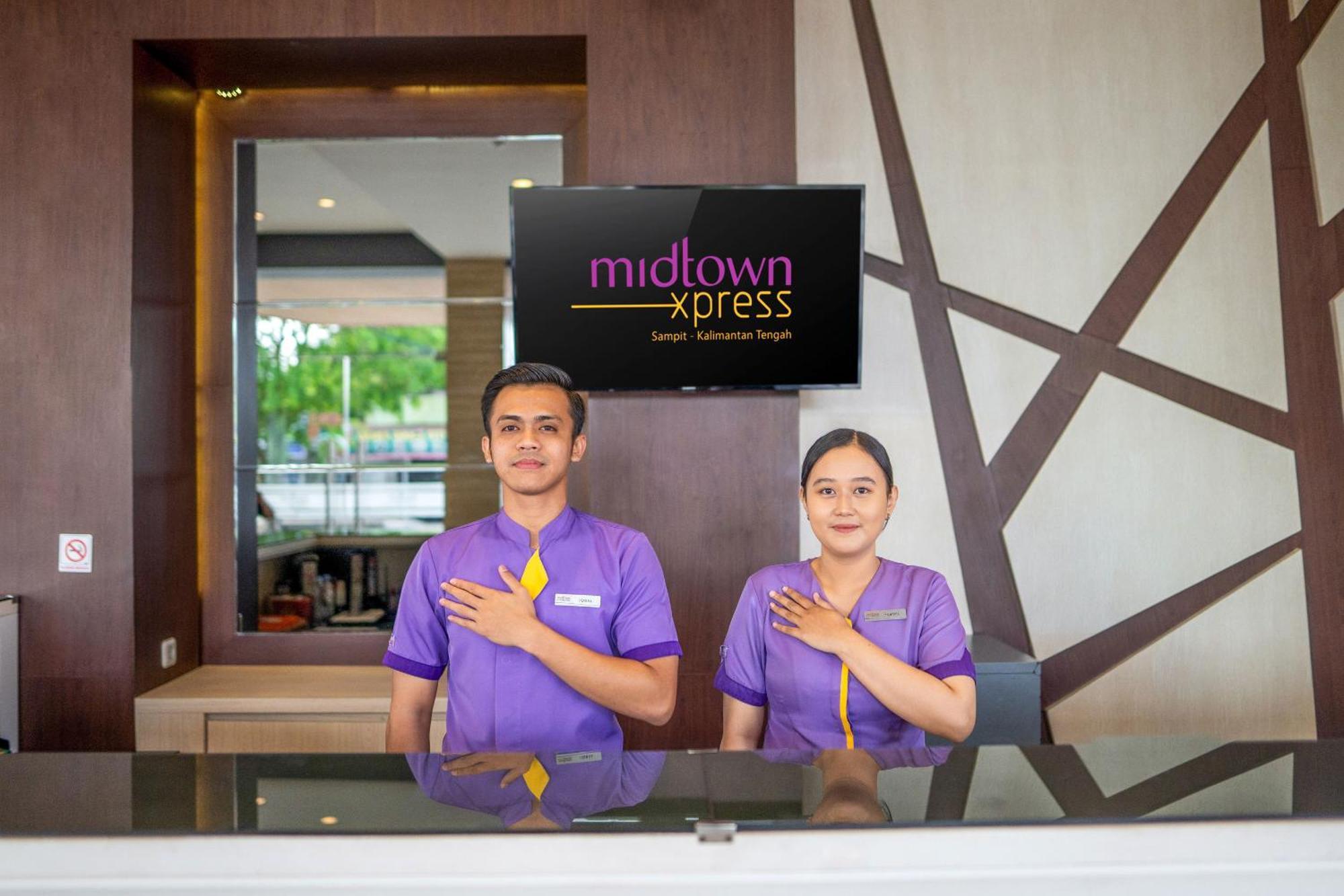 Midtown Xpress Sampit - Kalimantan Tengah Екстериор снимка
