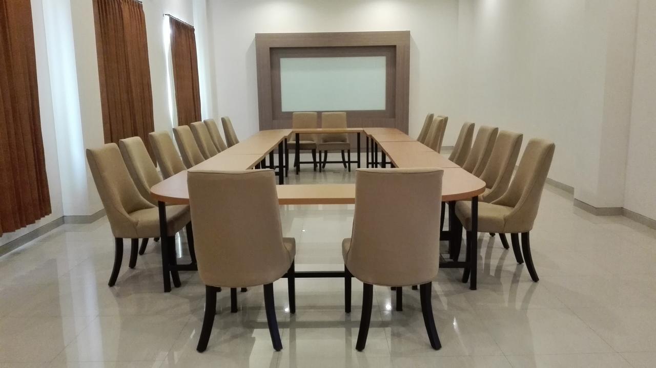 Midtown Xpress Sampit - Kalimantan Tengah Екстериор снимка